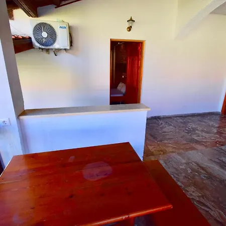 Menis Haus Casa de Campo Vrasná