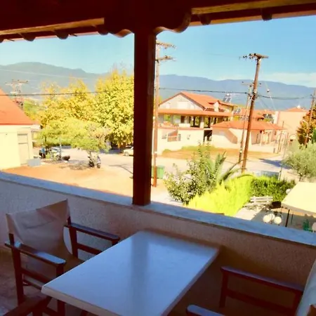 Menis Haus Εξοχικό σπίτι Βρασνά