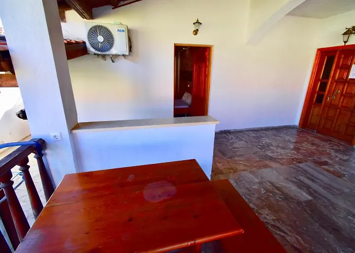 Menis Haus Kır Evi Vrasná